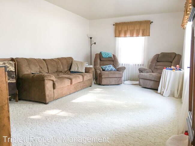 Foto del edificio - 3 br, 1 bath House - 550 Kepler Street