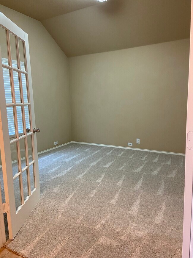 Office - 8945 Riscky Trl