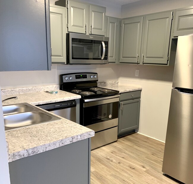 884 Gordon Smith Blvd - Apartments in Hamilton, OH | Apartments.com