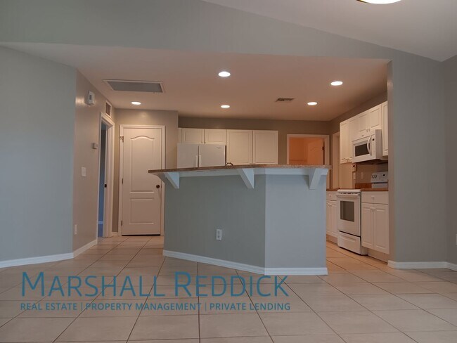 Building Photo - Best Priced 3 bedroom 2 bath 2 car garage ...