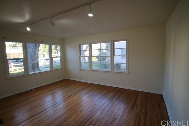 Building Photo - 11722 Riverside Dr