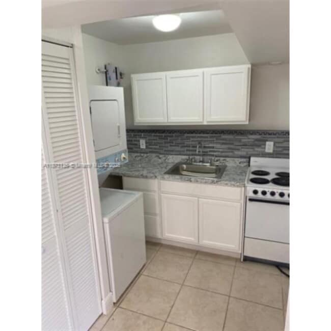 Foto del edificio - 7390 SW 30th Ter