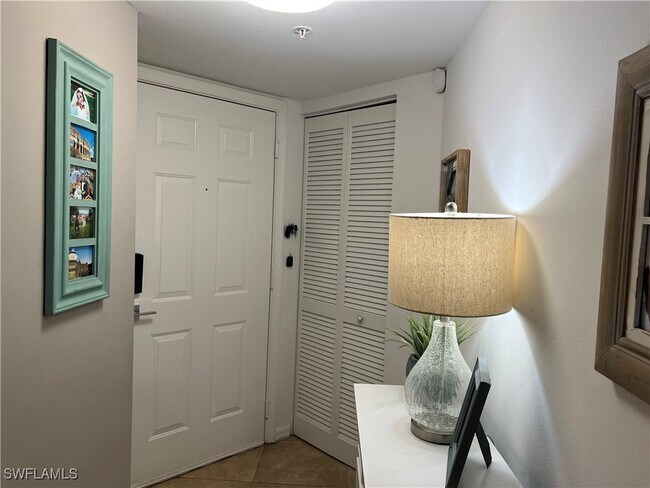 Foto del edificio - 8736 River Homes Lane