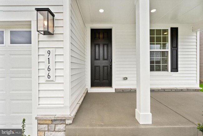 Building Photo - 9166 Arctic Fox Wy