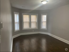 Building Photo - 8216 S Ingleside Ave