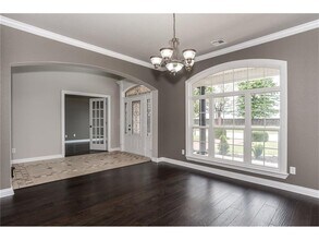 Building Photo - 601 Auburn St