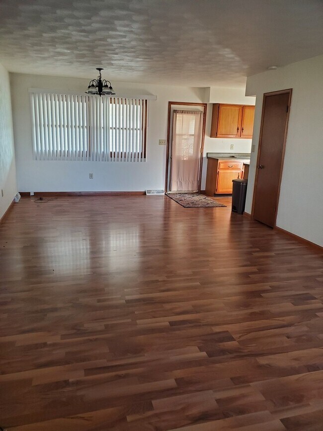 Foto del edificio - 730 N 2853rd Rd