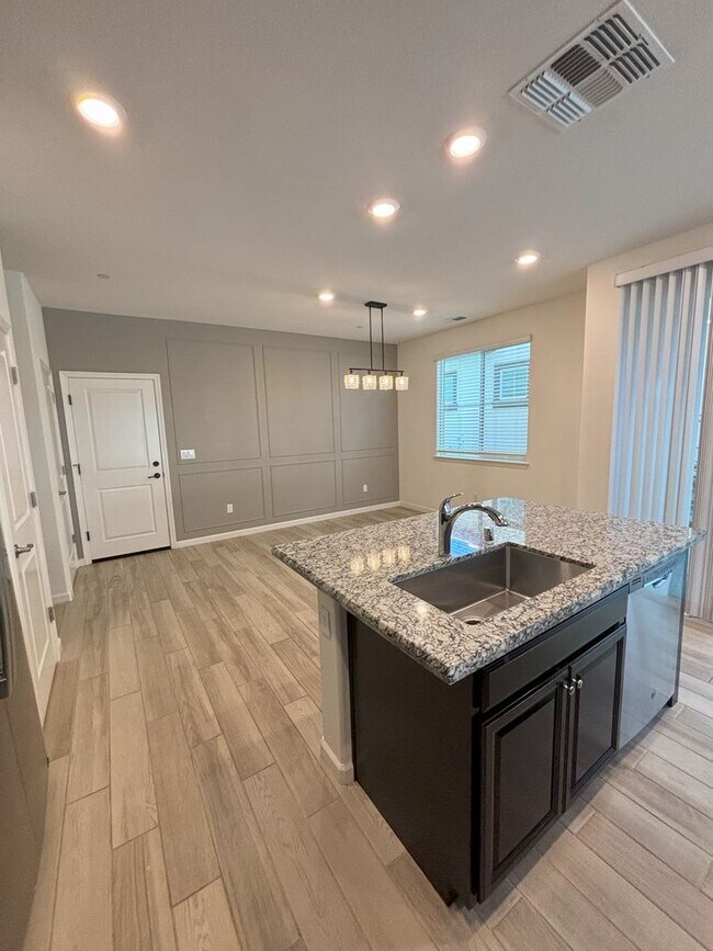 Foto del edificio - Beautiful Roseville House