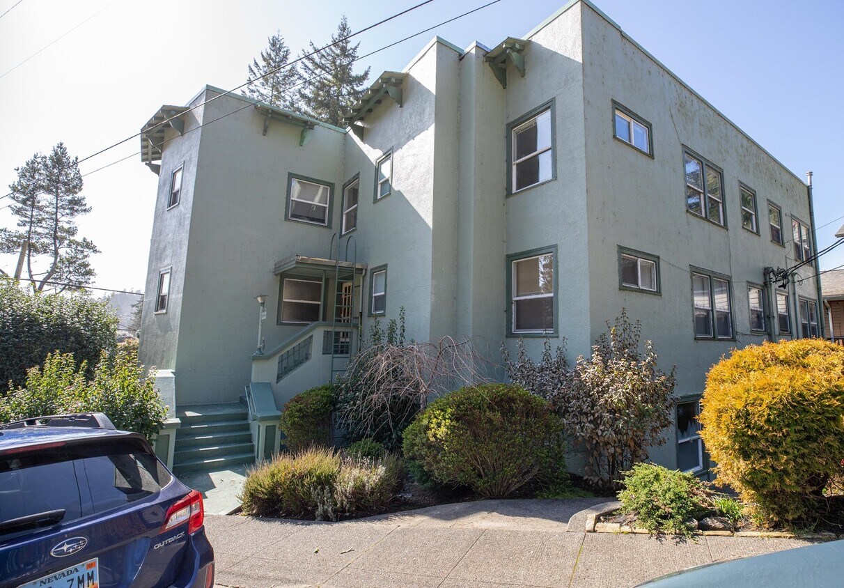 ¡Bienvenido a casa! - 319 N 8th St
