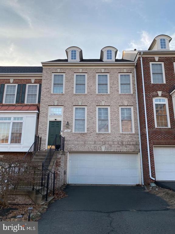 Building Photo - 6203 Toledo Pl