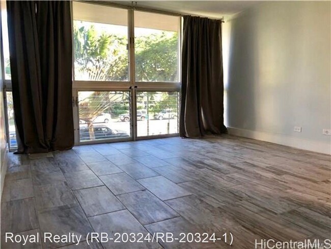 Building Photo - 2 br, 2 bath House - 500 Universtiy Ave #122