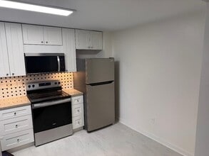 Building Photo - 924 N 5th St