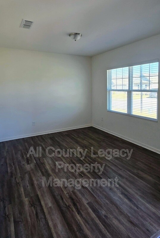 Foto del edificio - 4421 Kendrick Cir