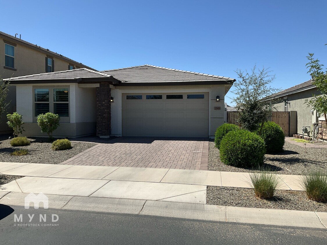Foto principal - 22491 E Mewes Rd