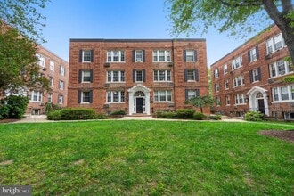 Building Photo - 4481 MacArthur Blvd NW
