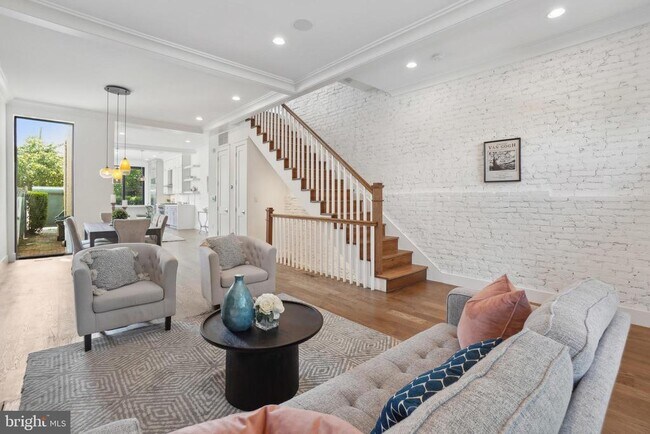 Foto del edificio - 1831 5th St NW