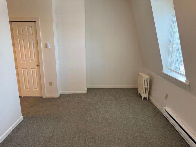 Building Photo - 5 Storer St
