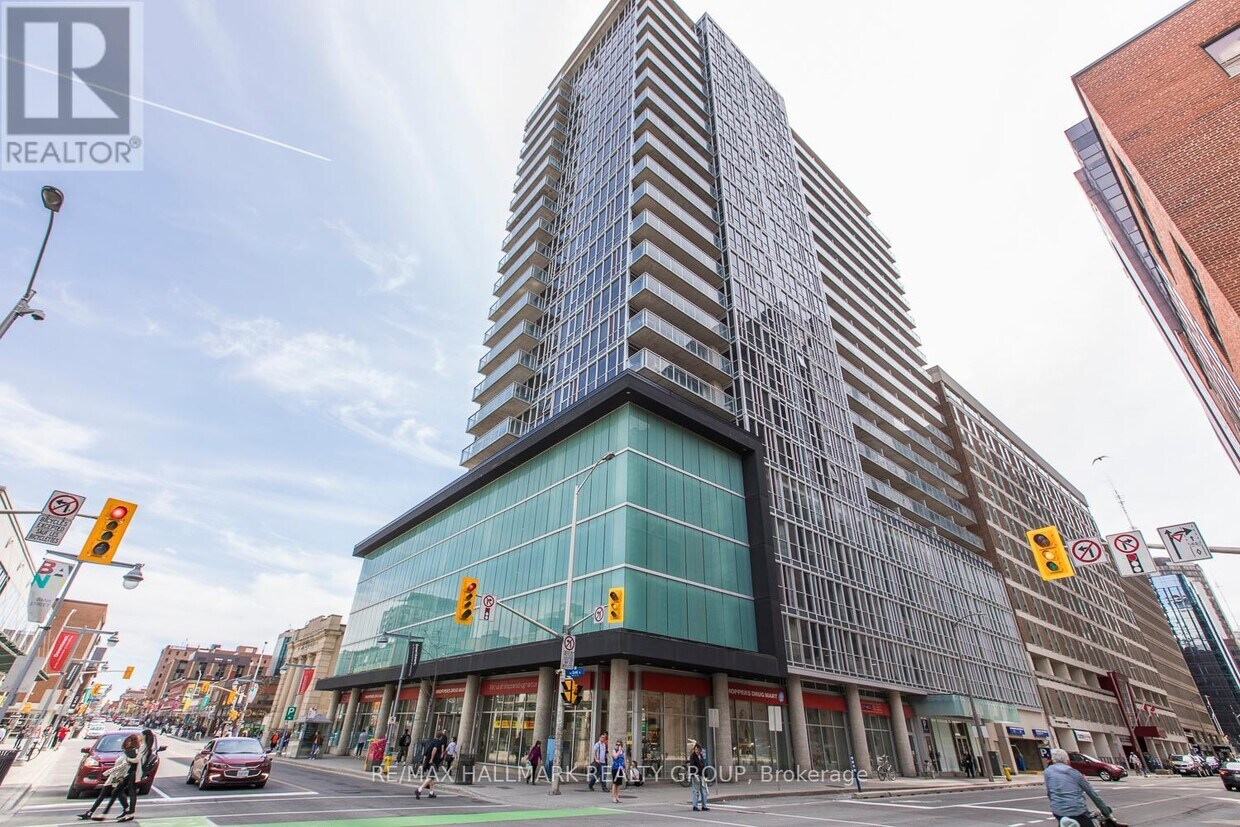 Photo principale - 324 Laurier Ave W