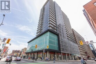 Building Photo - 324-324 Laurier Ave W