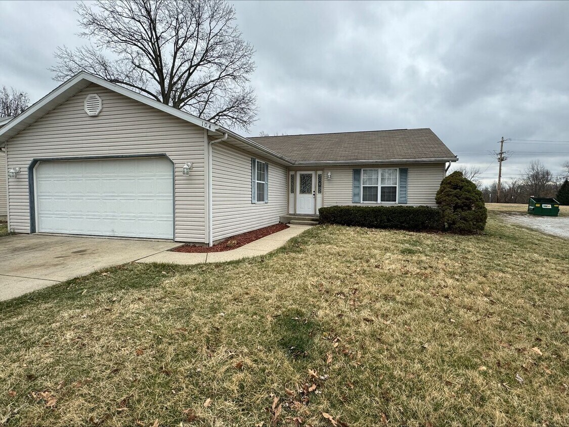 104 S High St, O'Fallon, IL 62269 House Rental in O'Fallon, IL
