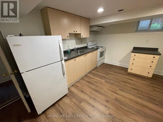 Photo du bâtiment - 1277 Broadview Ave