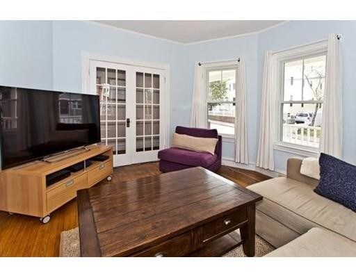 Foto principal - 170 Grove St