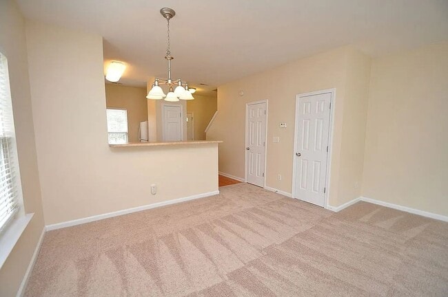 Building Photo - Two Story townhome in Clayton