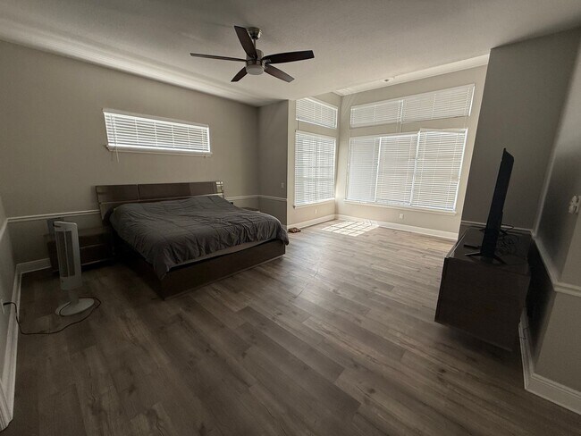 Foto del edificio - Stunning 4 Bedroom home in Hunters Creek