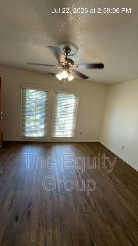 Foto del edificio - 1330 S Rossmoor St