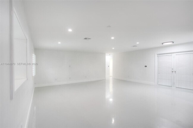 Foto del edificio - 9825 SW 196th St