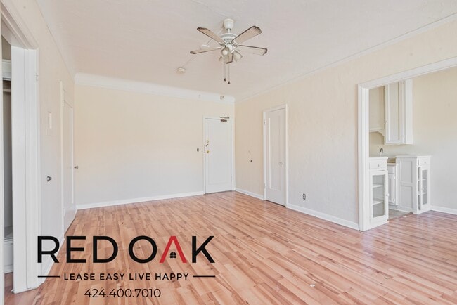 Building Photo - 607 S Dunsmuir Ave