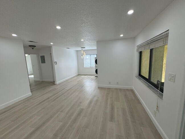 Building Photo - 11660 NW 45th St