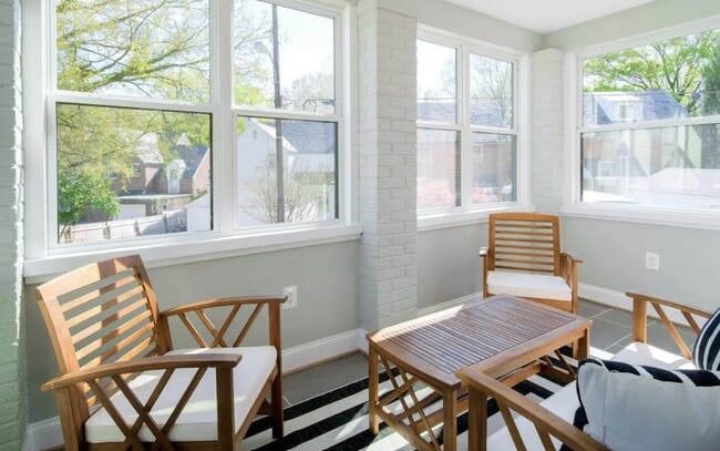 Foto del edificio - 4410 16th St NE