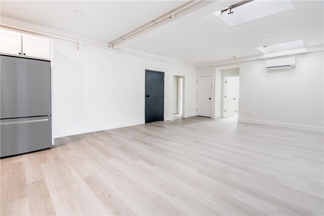 Foto del edificio - 202 Hooker Ave