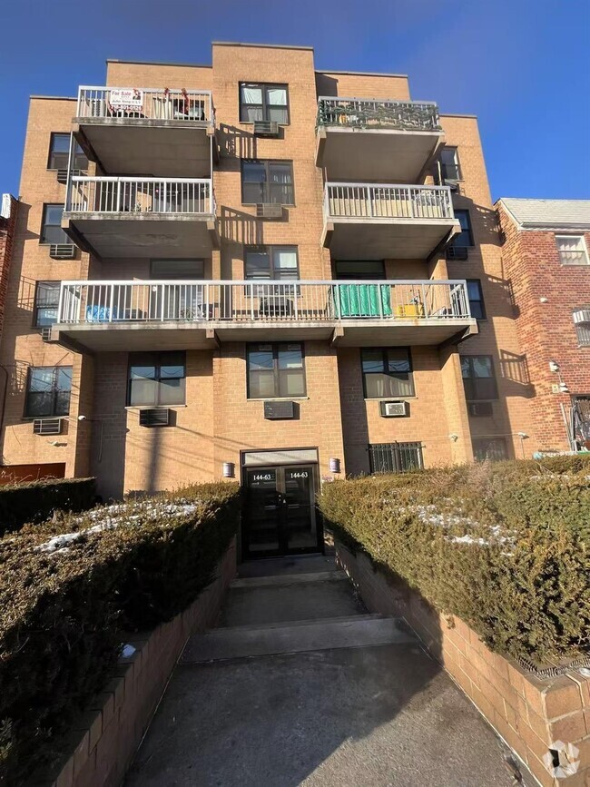 Building Photo - 144-63-163 37th Ave