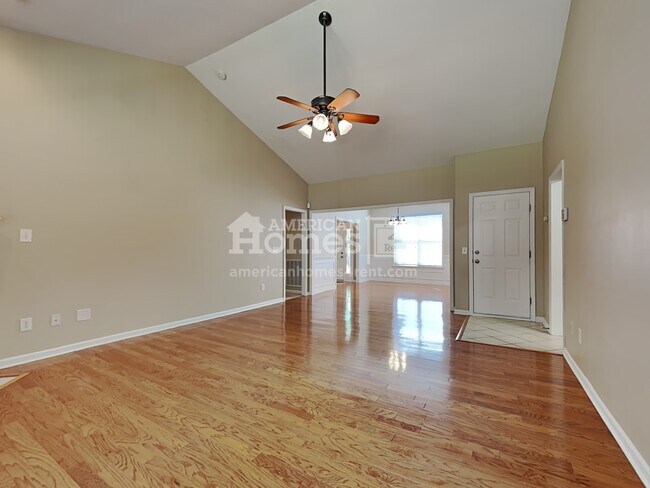 Building Photo - 1520 Paxton Drive
