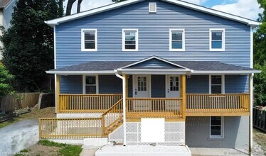 Building Photo - 36 2nd Ave