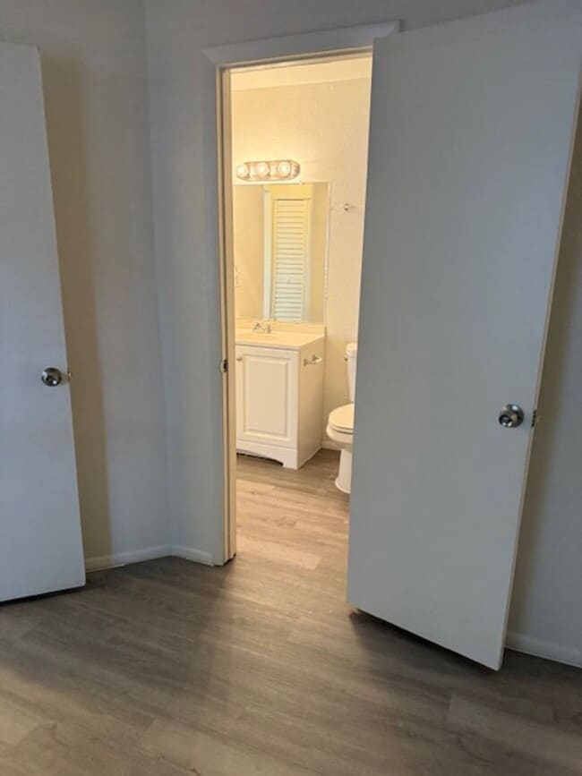 Foto del edificio - Large Two bedroom Condo
