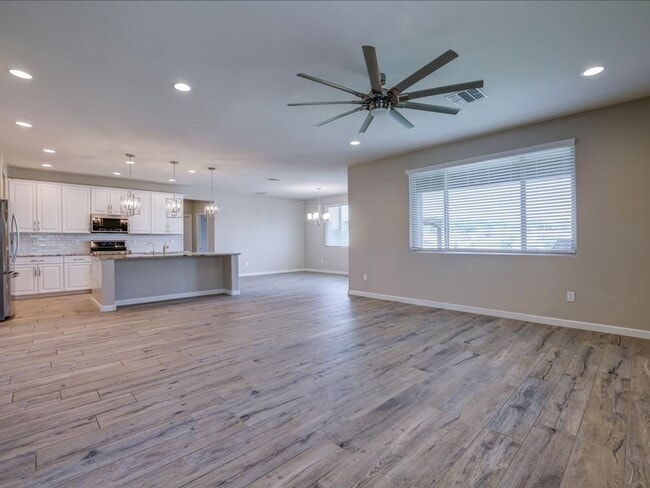 Building Photo - Do you like to save money on your electric...