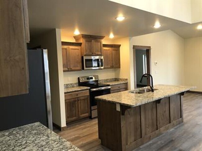 Foto del edificio - Spacious and Nicely Finished Townhome in Bozeman