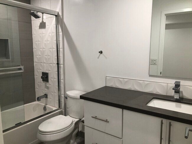 Foto del edificio - 10815 Peach Grove St
