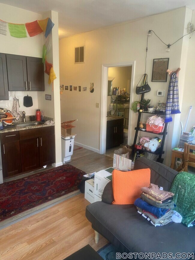 Foto del edificio - 81 Essex St