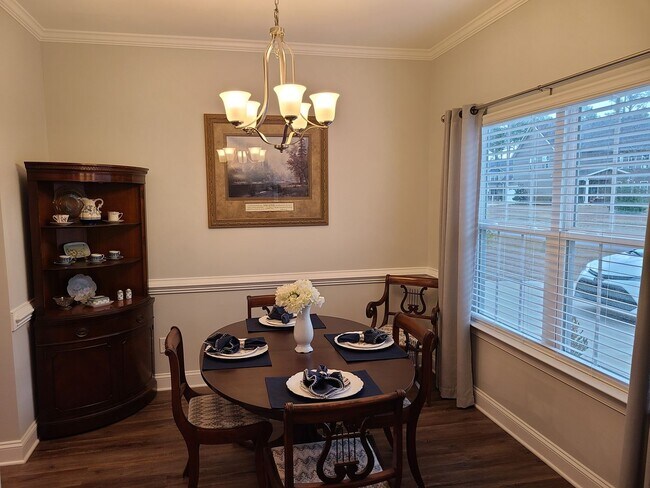 Foto del edificio - 4 Bed, 2.5 Bath located in Mimosa Bay Comm...