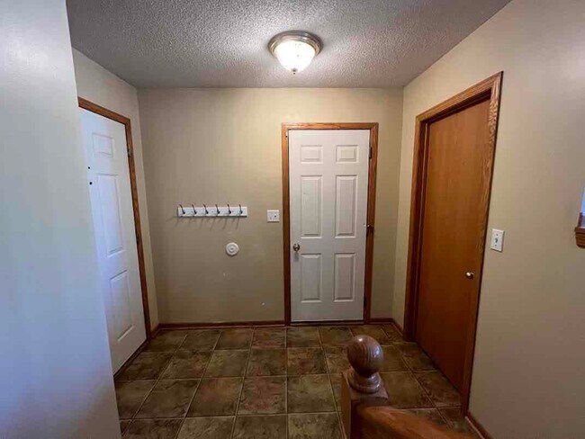 Foto del edificio - 4525 Snowy Ln NW