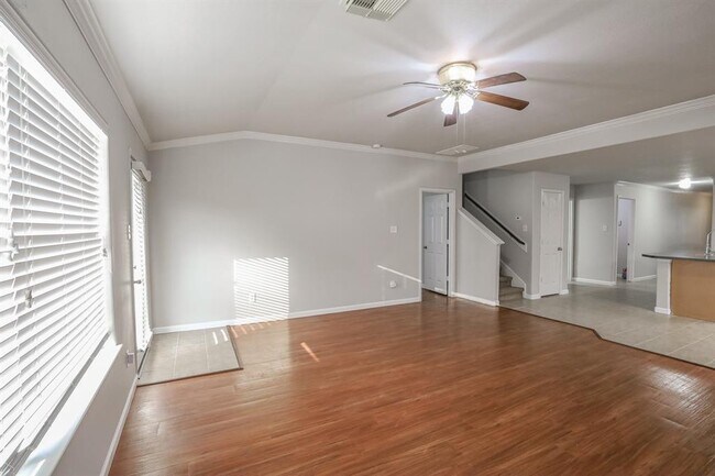 Foto del edificio - 10807 Barker View Dr