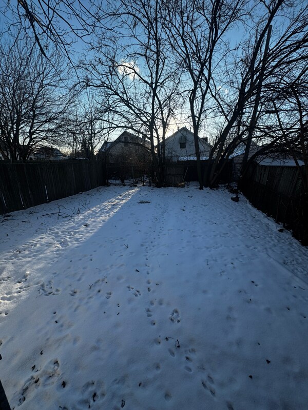 Foto del edificio - 1970 N Ontario St