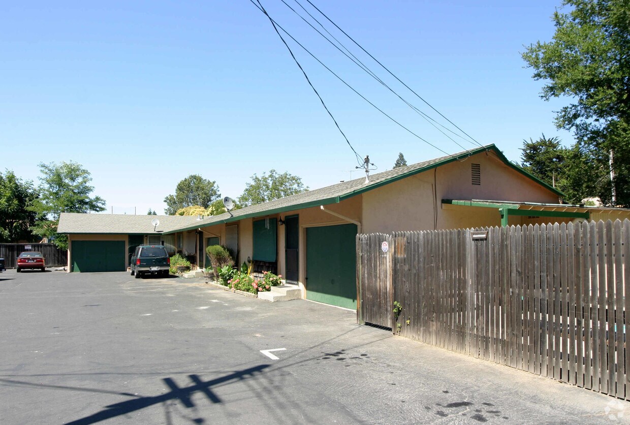 Building Photo - 1437-1471 Rose Ave