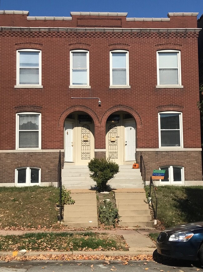 Building Photo - 4545 Oakland Ave
