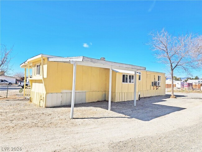 Building Photo - 1080 W Windsong Ln