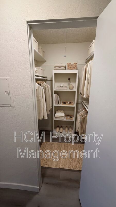 Foto del edificio - 11450 Calvert St